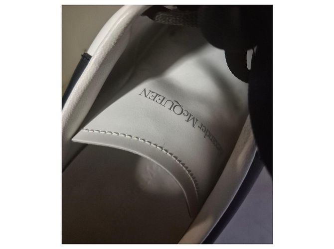 baskets alexander mcqueen oversized  taille 41.5 cuir blanc noir semelles translucides - vue 6