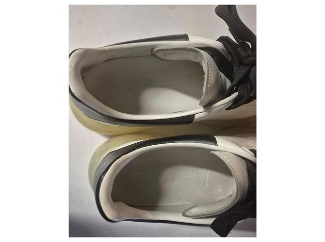 baskets alexander mcqueen oversized  taille 41.5 cuir blanc noir semelles translucides - vue 9