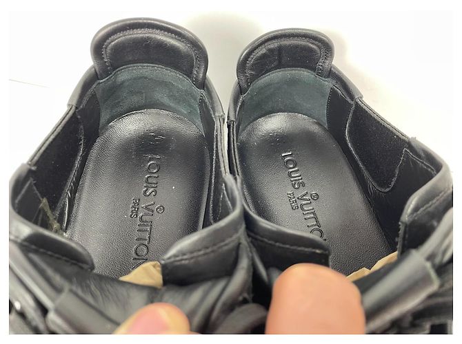 Sneaker in pelle con monogramma in rilievo Louis Vuitton Nero - vista 6