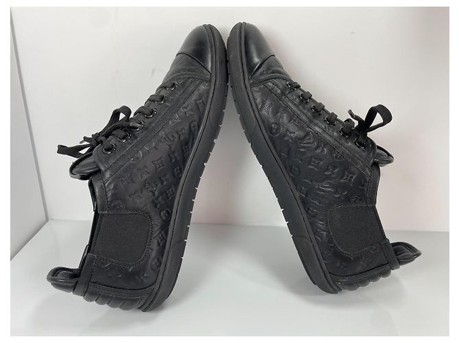 Sneaker in pelle con monogramma in rilievo Louis Vuitton Nero - vista 9