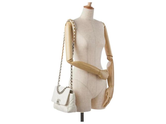 Bolsa Chanel 19 em pele de cordeiro branca com ferragens de dois tons Branco - vista 10