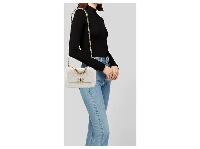 Bolsa Chanel 19 em pele de cordeiro branca com ferragens de dois tons Branco - vista 9