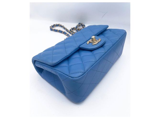 Timeless Chanel Classic Flap Mini Rectangular Cordero Azul Gold hardware - vista 8