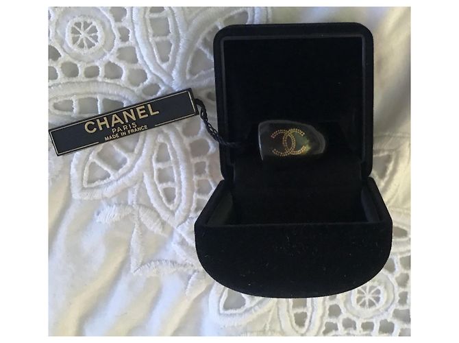 Anello Chanel CC Logo in resina nera Nero - vista 11