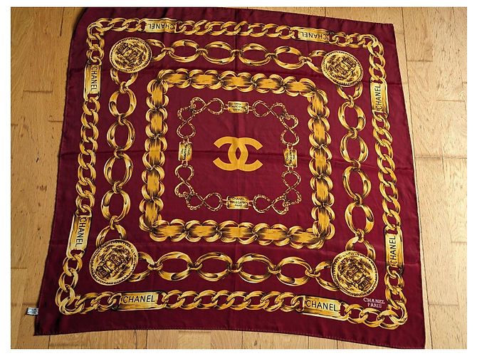 Foulard in seta Chanel bordeaux e oro D'oro Bordò - vista 2
