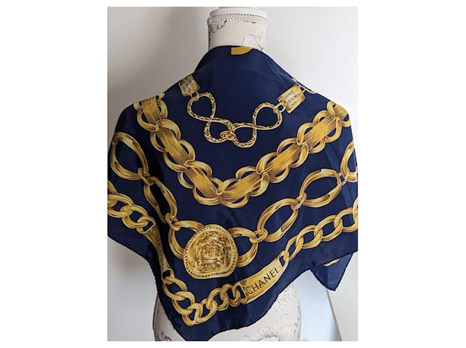 Carré in seta Chanel Blu D'oro - vista 8