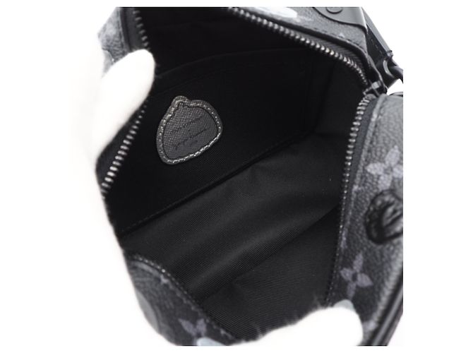 Louis Vuitton Monogram Eclipse Mini Soft Trunk Schultertasche Schwarz Weiß - Ansicht 12