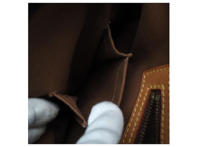 Borsa Cabas Piano Monogram Louis Vuitton Marrone - vista 20