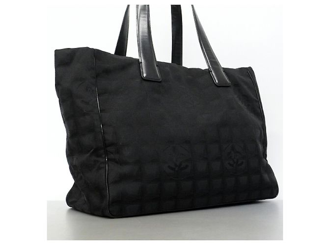 Timeless Borsa Tote Chanel New Travel in nylon Nero - vista 2