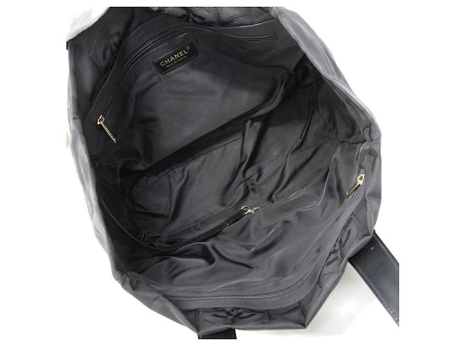 Timeless Borsa Tote Chanel New Travel in nylon Nero - vista 4