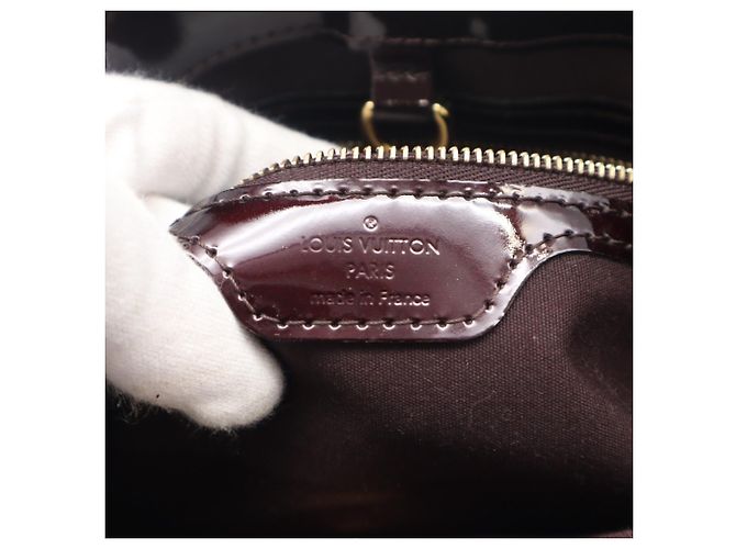 Borsa Louis Vuitton Monogram Vernis Wilshire PM Bordò - vista 13