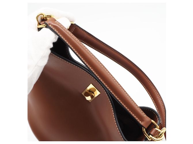 Céline Borsa a tracolla a secchiello Teen in pelle di vitello liscia Celine - vista 10