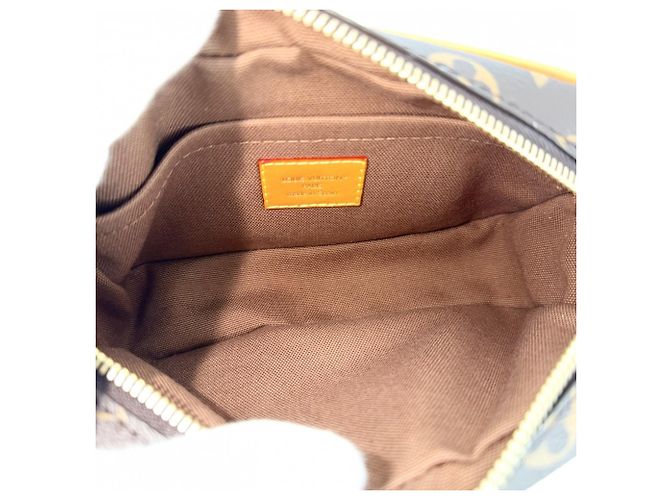 Borsa a tracolla Louis Vuitton Men's Monogram Archive Trocadero Marrone - vista 4