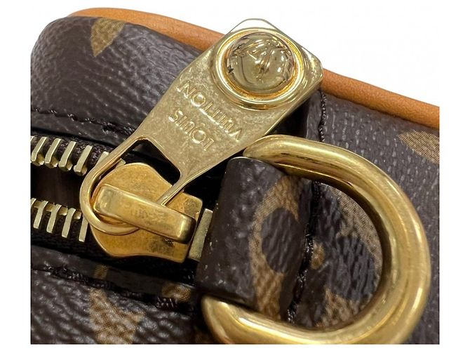 Borsa a tracolla Louis Vuitton Men's Monogram Archive Trocadero Marrone - vista 7
