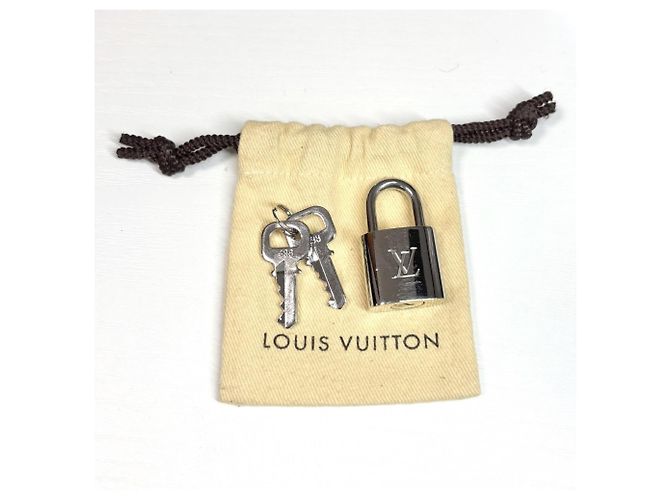 Borsa a tracolla Greenwich da uomo Louis Vuitton Nero Blu navy - vista 9