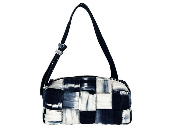 Borsa a tracolla Bottega Veneta Women's Maxi Intrecciato Small Brick Cassette Bianco Blu navy - vista 2