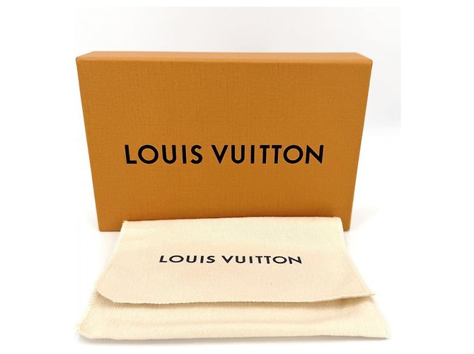 Louis Vuitton Monogram Eclipse Tri-fold Wallet Black - view 9