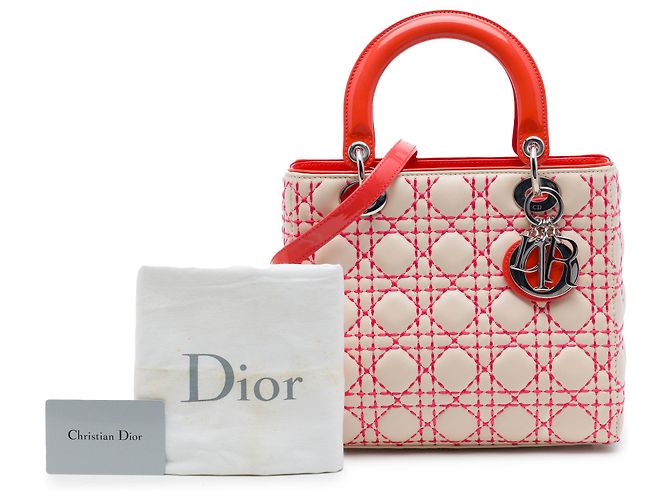 Lady Dior aus beigem Lammleder mit Cannage-Steppung Größe Medium - Ansicht 7