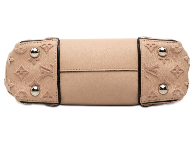 Louis Vuitton Tote BB in Veau Cachemire marrone Carne - vista 3