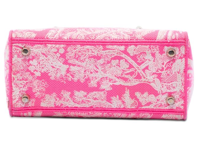 Lady D Lite em tela Toile De Jouy bordada rosa, tamanho Medium, Dior - vista 3