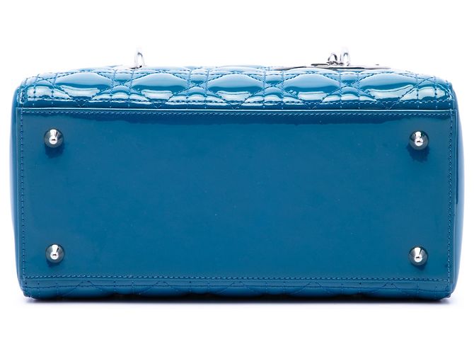 Lady Dior Cannage in vernice blu, misura Medium - vista 3