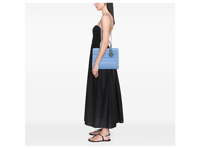 Lady Dior aus zweifarbigem blauem Lammleder groß - Ansicht 5