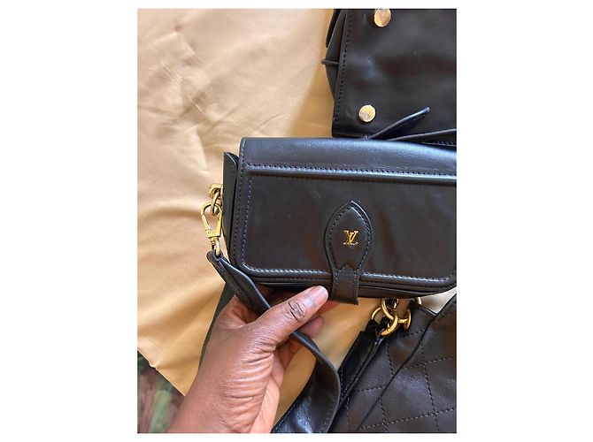 Louis Vuitton Borsa a Tracolla in Pelle Nera Nero - vista 3