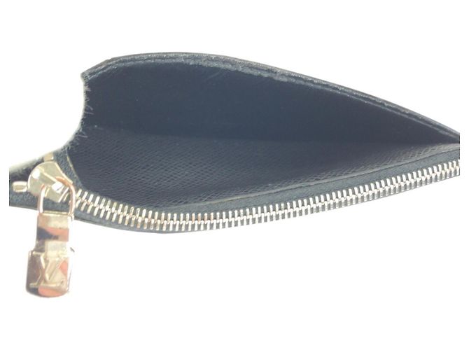 Louis Vuitton Monogram Eclipse x Taiga Card Case Black - view 7