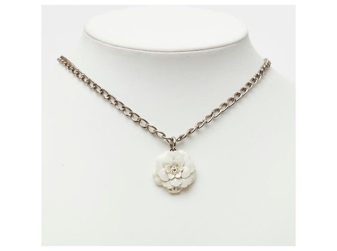 Collana Chanel Coco Mark Motif Camelia Argento Bianco - vista 7