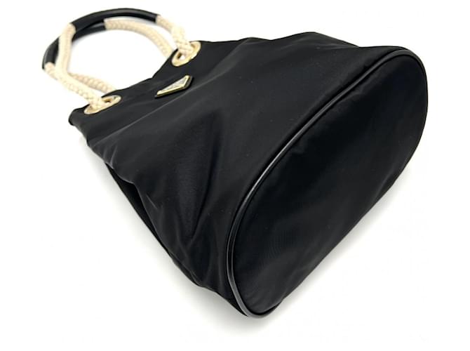 Piccola borsa a secchiello Mariner di Prada Nero - vista 3