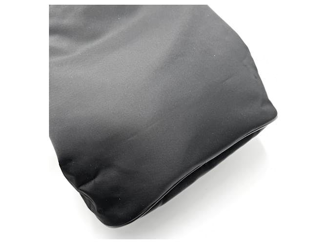 Piccola borsa a secchiello Mariner di Prada Nero - vista 6