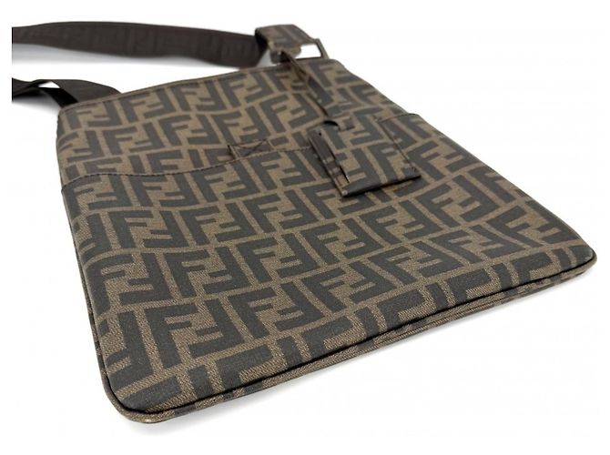 Zucca Borsa a tracolla Fendi Mamma Bucket Marrone - vista 3
