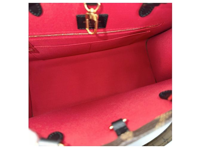 Borsa Tote OnTheGo MM da donna Louis Vuitton Marrone - vista 4