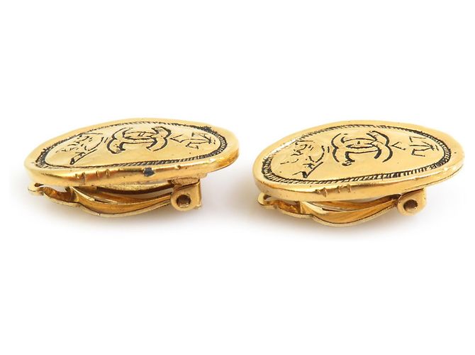 Orecchini a clip in metallo dorato Chanel D'oro - vista 2