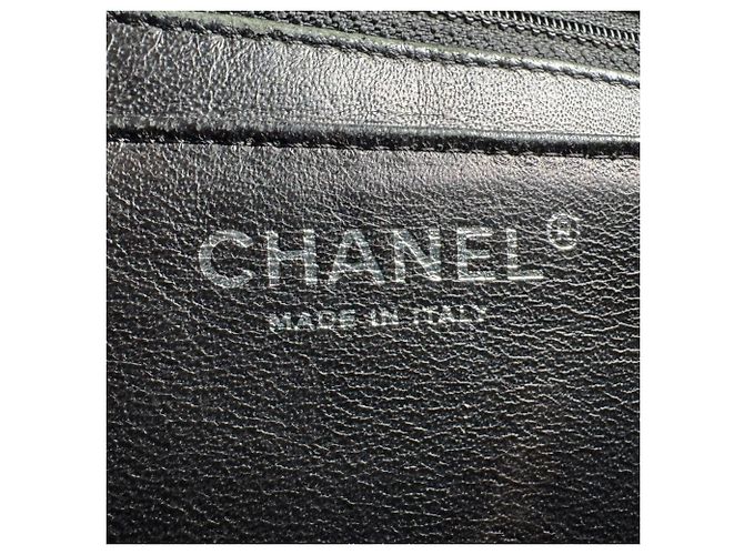Timeless Borsa a Spalla Chanel Black Matelassé Nero - vista 12