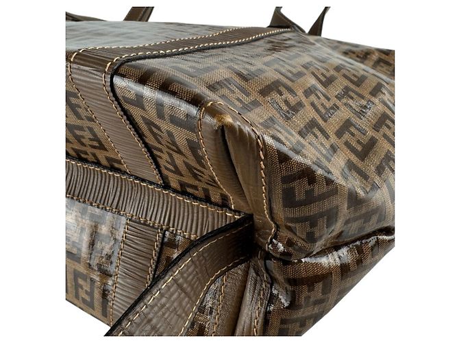 Borsa a tracolla in pelle Fendi Zucchino Marrone - vista 9