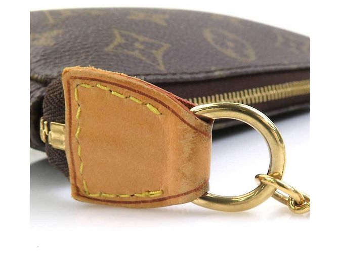 Louis Vuitton Monogram Mini Pochette Accessoires Marrone Monogramma - vista 11