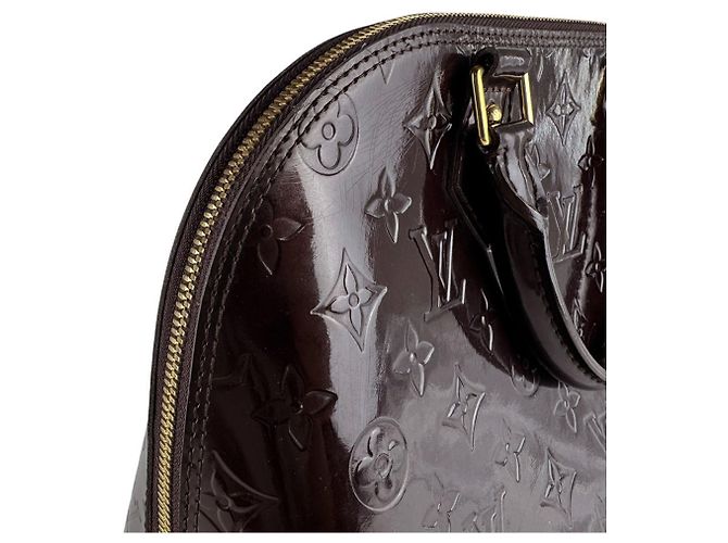 Borsa Louis Vuitton Alma PM Monogram Vernis Amarante Bordò - vista 6