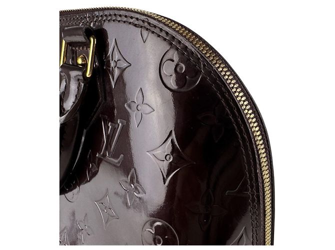 Borsa Louis Vuitton Alma PM Monogram Vernis Amarante Bordò - vista 7