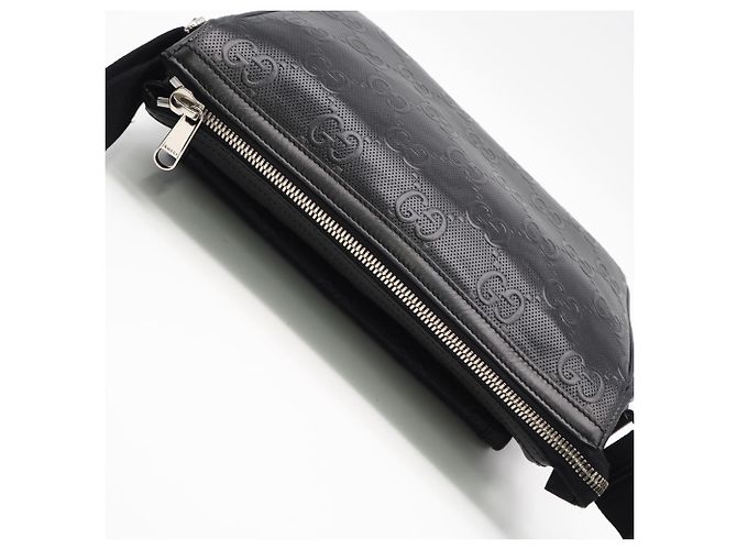 Bolsa de ombro GUCCI GG com relevo Preto - vista 5