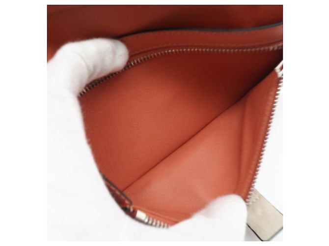 Cartera larga vertical de piel de becerro Soft Grain Loewe Castaño Naranja - vista 15