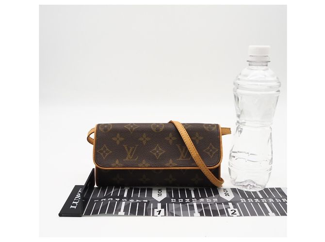 Louis Vuitton Monogram Pochette Twin PM M51854 Marrone - vista 3