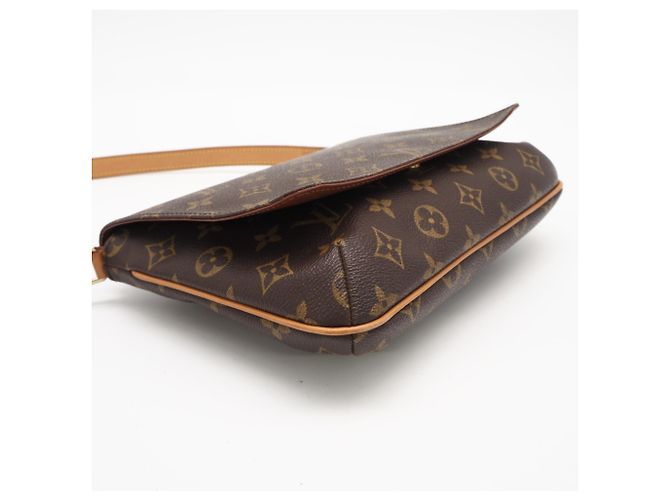 Borsa a tracolla Louis Vuitton Monogram Musette Tango Marrone - vista 4