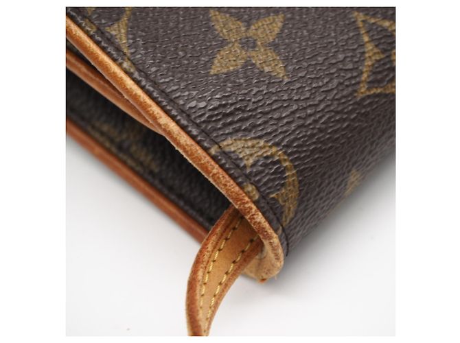 Louis Vuitton Monogram Pochette Twin GM M51852 Borsa a Spalla Marrone - vista 10