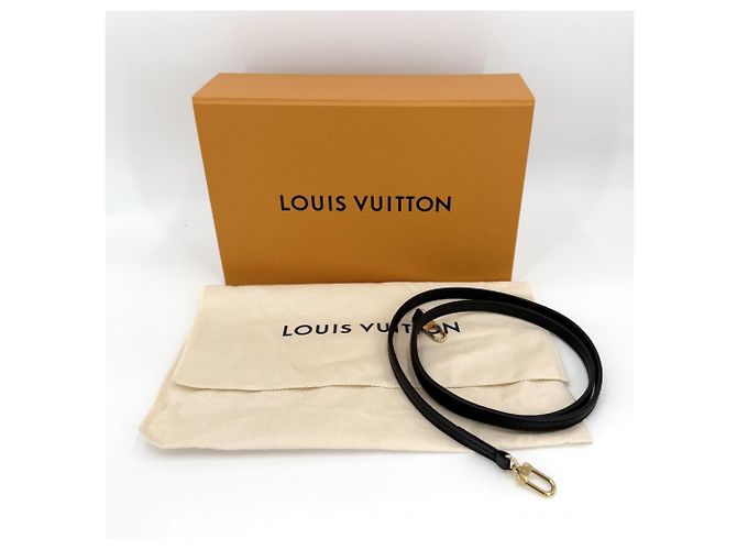 Petit sac plat à bandoulière Louis Vuitton Monogram Empreinte Noir - vue 8
