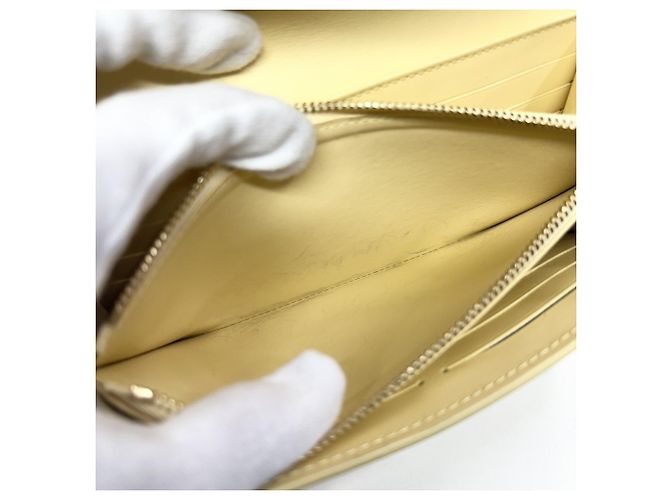 Portefeuille long Louis Vuitton - Nano Monogram Portefeuille Sarah NM Jaune - vue 11