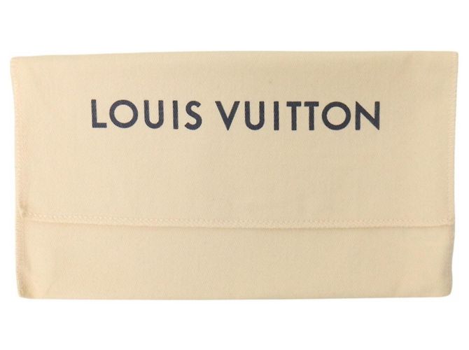 Portefeuille long Louis Vuitton - Nano Monogram Portefeuille Sarah NM Jaune - vue 14