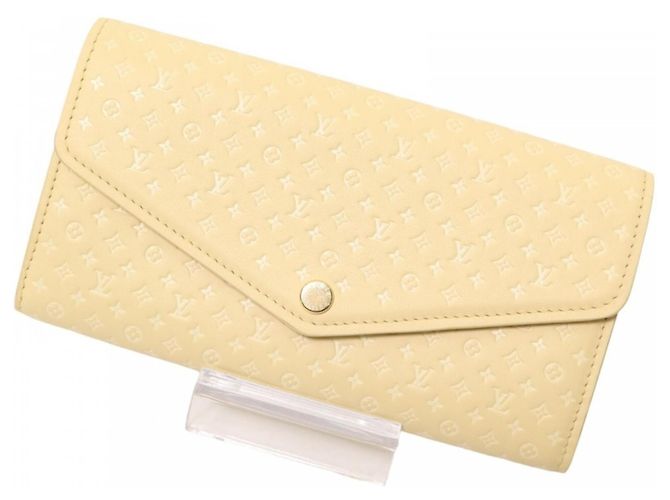 Portefeuille long Louis Vuitton - Nano Monogram Portefeuille Sarah NM Jaune - vue 3