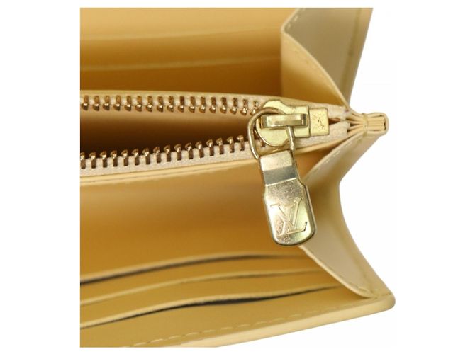 Portefeuille long Louis Vuitton - Nano Monogram Portefeuille Sarah NM Jaune - vue 8
