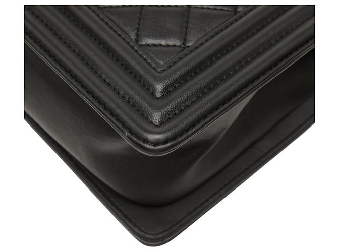 Le Boy Bolsa de Alça Chanel Boy Matelassé Coco Mark Chain Preto - vista 6